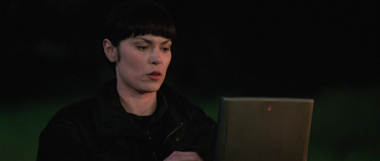 Apple Macintosh PowerBook Laptop Computer in Escape from L.A. (1)