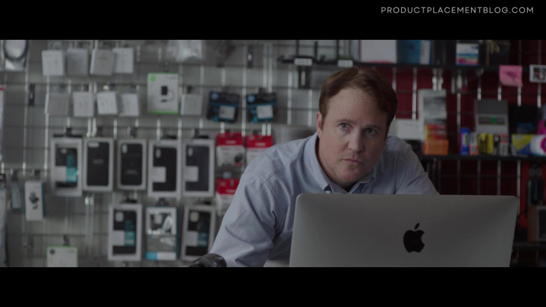 Apple iMac All-In-One Computer in Kaleidoscope S01E03 Blue 5 Days Before the Heist (1)