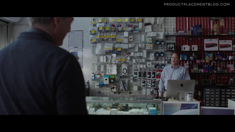 Apple iMac All-In-One Computer in Kaleidoscope S01E03 Blue 5 Days Before the Heist (2)
