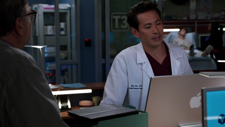 Apple iMac Computers in Chicago Med S08E11 It Is What It Is, Until It Isn't (3)