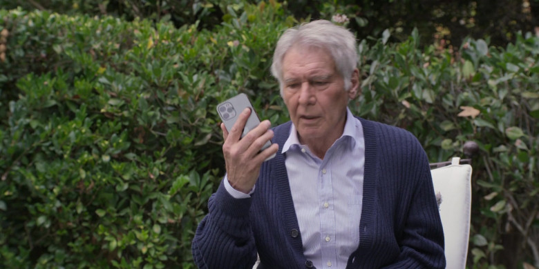 Apple iPhone Smartphone Used by Harrison Ford as Dr. Paul Rhodes in Shrinking S01E02 Fortress of Solitude (2023)