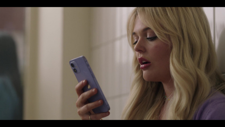 Apple iPhone Smartphones in Gossip Girl S02E08 Y Lu's Mama Tambien (9)