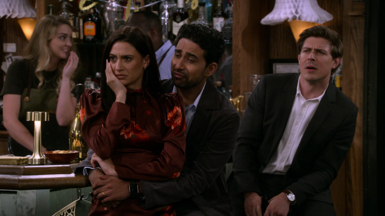 Armand De Brignac Ace of Spades Brut Gold Champagne in How I Met Your Father S02E01 Cool and Chill (2)