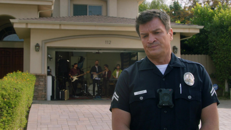 Axon Bodycams in The Rookie S05E13 Daddy Cop (2)