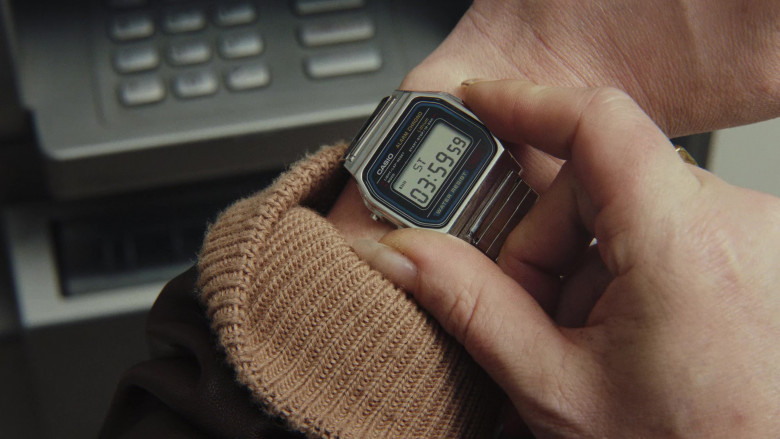 Casio Watch of Natasha Lyonne as Charlie Cale in Poker Face S01E02 The Night Shift (2)