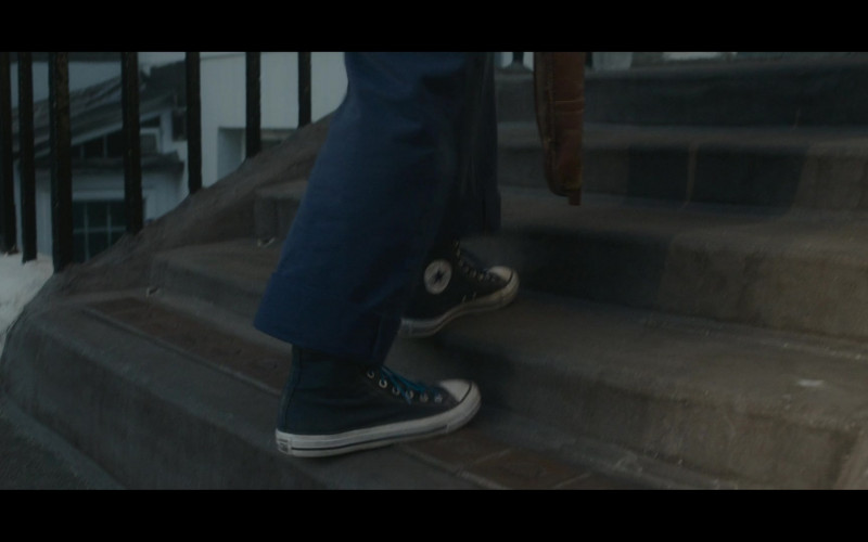 Converse Shoes in Lockwood & Co. S01E01 This Will Be Us (2)