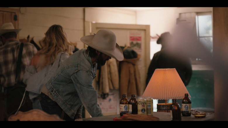 Coors Banquet Beer in Yellowstone S05E08 A Knife and No Coin (7)