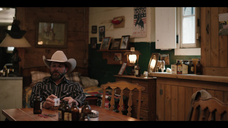 Coors Banquet Beer in Yellowstone S05E08 A Knife and No Coin (8)