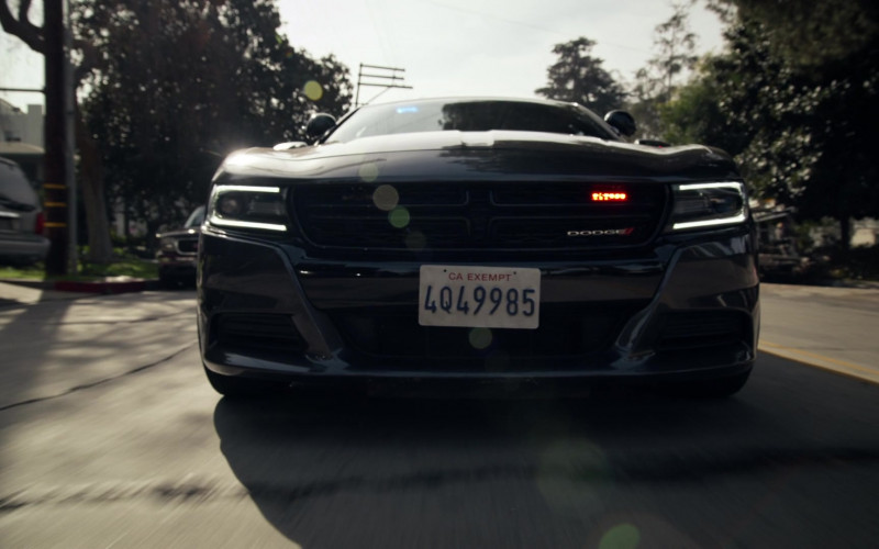 Dodge Charger Car in S.W.A.T. S06E10 Witness (1)