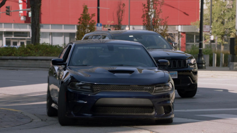 Dodge Charger SRT Car in Chicago P.D. S10E11 Long Lost (1)