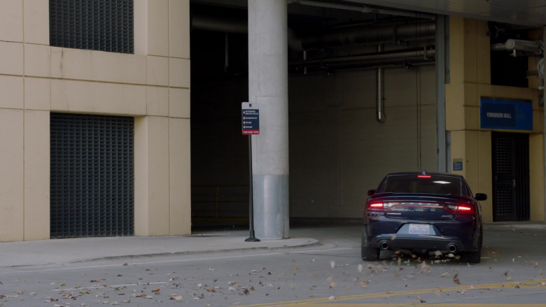 Dodge Charger SRT Car in Chicago P.D. S10E11 Long Lost (3)