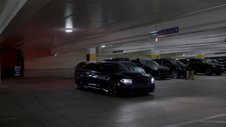 Dodge Charger SRT Car in Chicago P.D. S10E11 Long Lost (4)