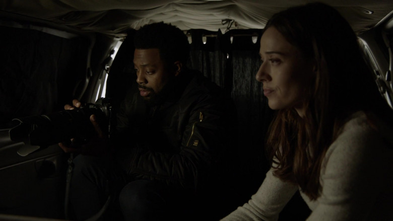 G-Star RAW Jacket Worn by LaRoyce Hawkins as Kevin Atwater in Chicago P.D. S10E11 Long Lost (2)