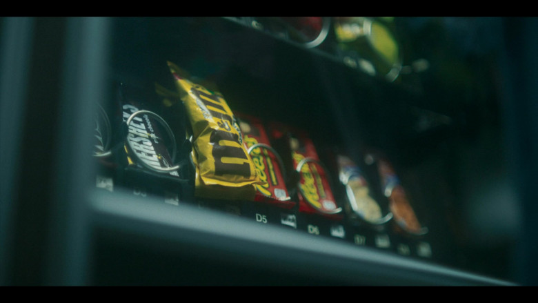 Hershey's Milk Chocolate, M&M's and Reese's in George & Tammy S01E06 Justified & Ancient (2023)