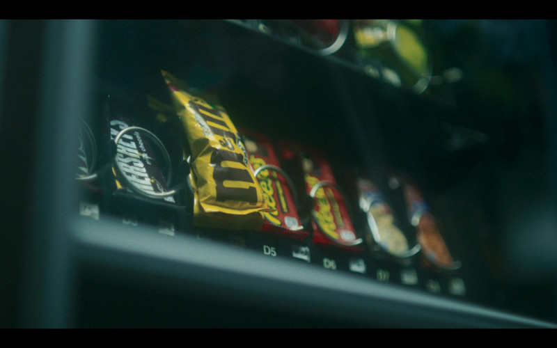 Hershey's Milk Chocolate, M&M's and Reese's in George & Tammy S01E06 "Justified & Ancient" (2023)
