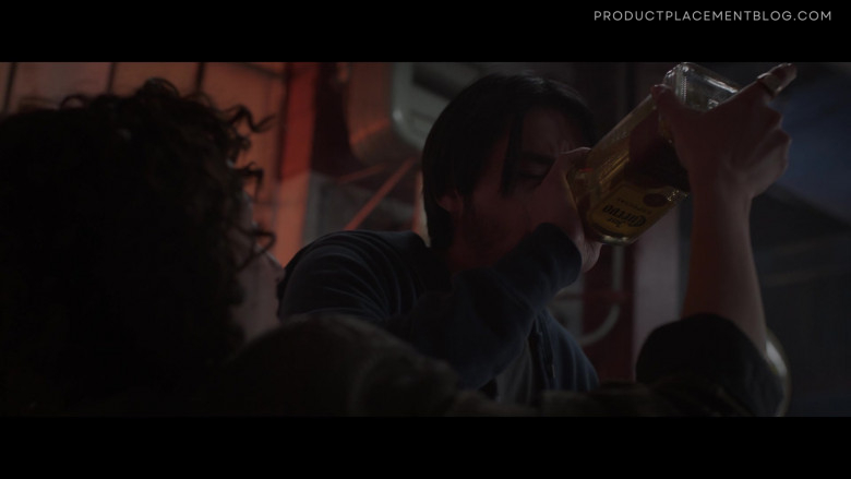 Jose Cuervo Tequila in Kaleidoscope S01E03 Blue 5 Days Before the Heist (2)
