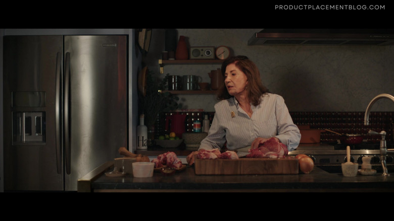 KitchenAid Refrigerator in Kaleidoscope S01E04 Orange 3 Weeks Before the Heist (2023)