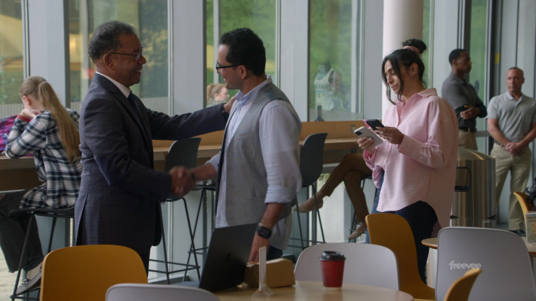 Microsoft Surface Laptops in Leverage Redemption S02E10 The Work Study Job (7)