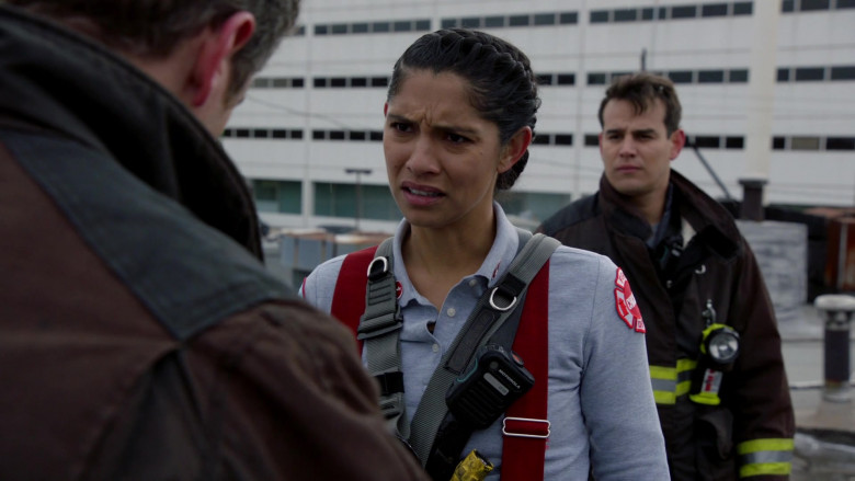 Motorola Radio in Chicago Fire S11E10 Something for the Pain (4)