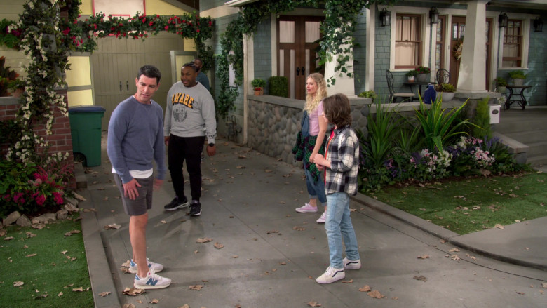 New Balance and Vans Shoes in The Neighborhood S05E10 Welcome to the Getaway (2023)