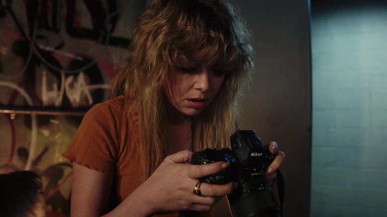 Nikon Camera Used by Natasha Lyonne as Charlie Cale in Poker Face S01E04 Rest in Metal (3)