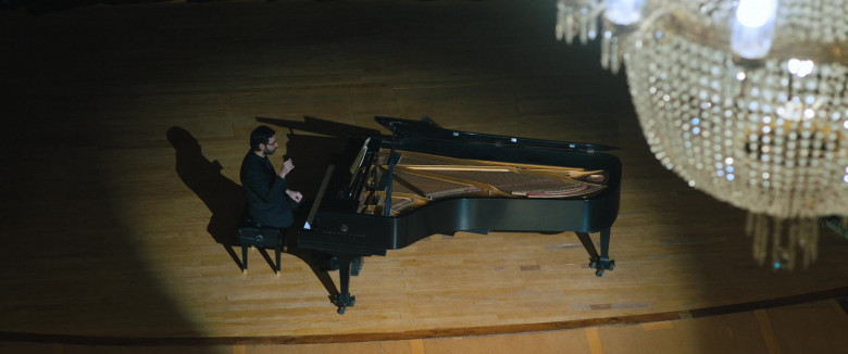 Steinway & Sons Piano in Echo 3 S01E10 Heat (2023)