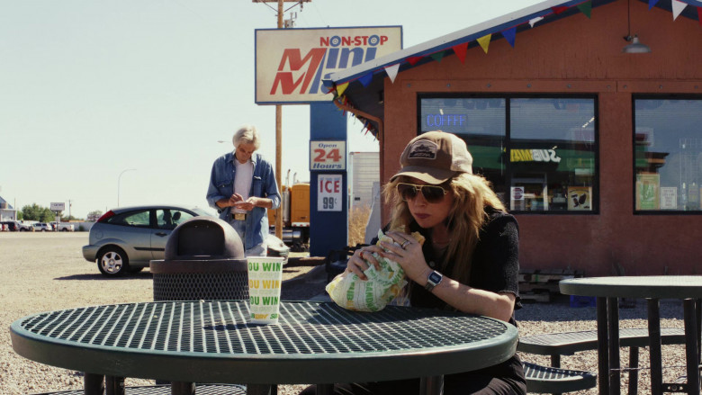Subway Fast-Food Restaurant in Poker Face S01E02 The Night Shift (6)