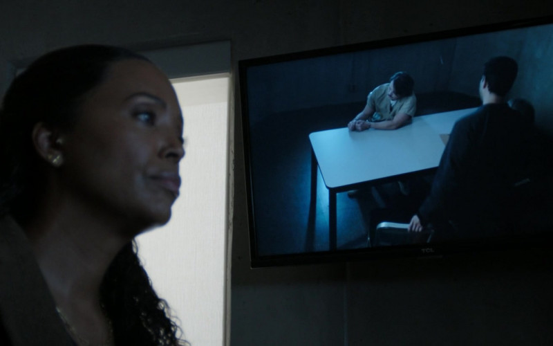 TCL TV in Criminal Minds S16E06 "True Conviction" (2023)