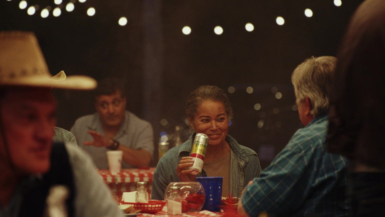 Topo Chico Hard Seltzer In Poker Face S01E03 