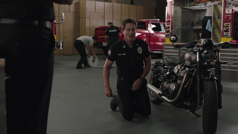 Triumph Motorcycle of Rob Lowe as Owen Strand in 9-1-1 Lone Star S04E01 The New Hotness (5)