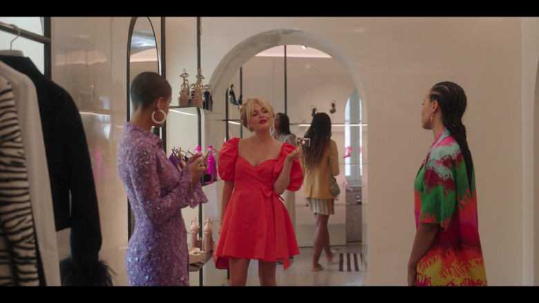 Valentino Women's Shirt Worn by Whitney Peak as Zoya Lott in Gossip Girl S02E10 I Am Gossip (3)