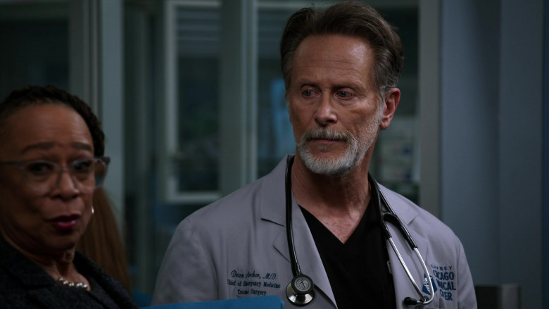 3M Littmann Stethoscopes in Chicago Med S08E13 It's an Ill Wind That Blows Nobody Good (1)