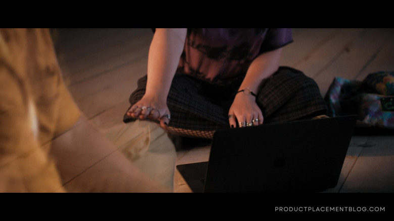 Apple MacBook Laptop Used by Isabella Russo as Joy Yoshino in We Have a Ghost (1)