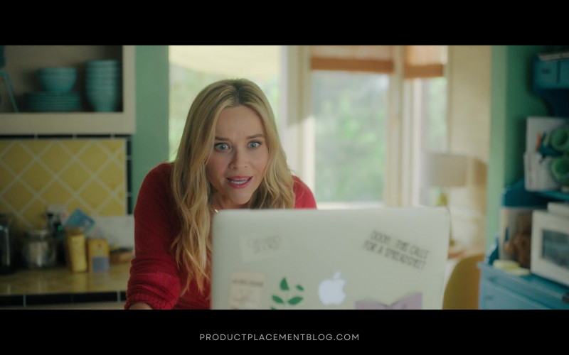Apple MacBook Laptops Used by Reese Witherspoon as Debbie in Your Place or Mine (1)