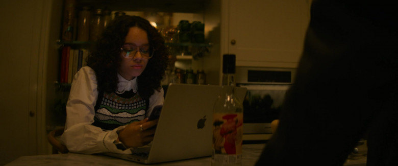 Apple MacBook Pro Laptop Used by Jemelia George as Zadie in Magic Mike's Last Dance (5)