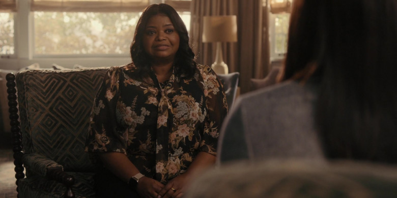 Apple Watch of Octavia Spencer in Truth Be Told S03E03 Here She Shall See No Enemy (1)