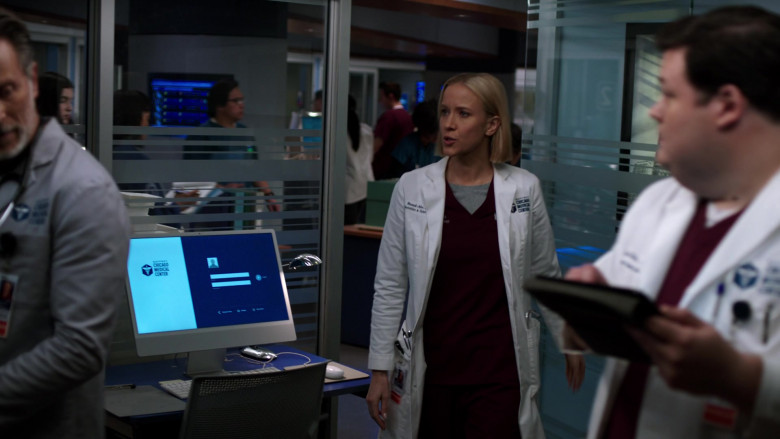 Apple iMac All-In-One Computers in Chicago Med S08E14 On Days Like Today… Silver Linings Become Lifelines (2)
