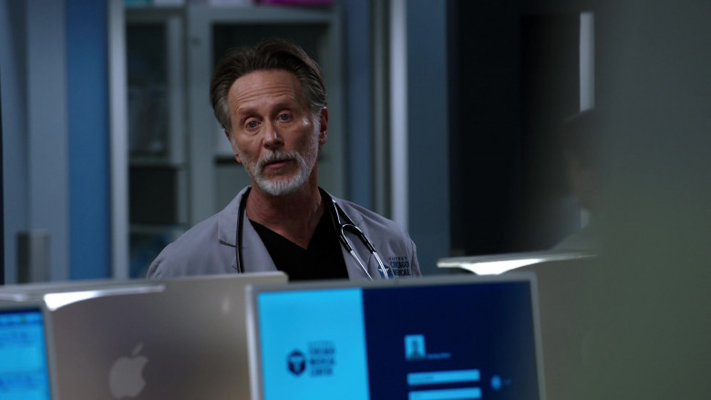 Apple iMac Computers in Chicago Med S08E13 It's an Ill Wind That Blows Nobody Good (2)