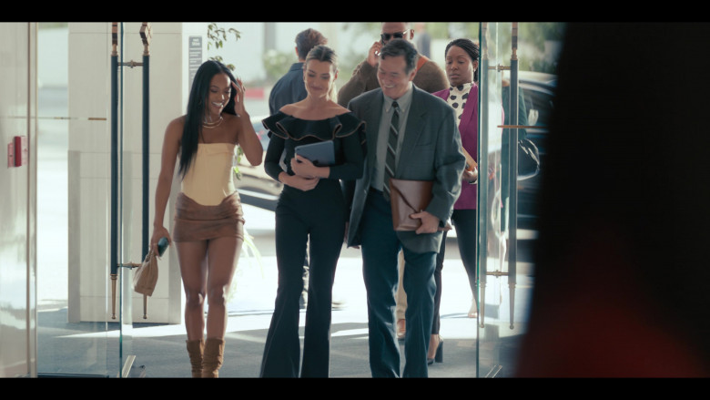 Apple iPad Tablet Held by Actress in Bel-Air S02E03 Compromised (2023)