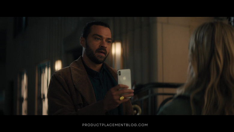 Apple iPhone Smartphone of Jesse Williams as Theo in Your Place or Mine (2023)