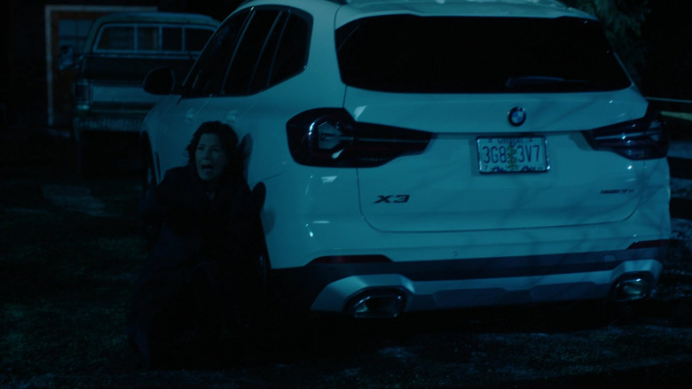 BMW X3 White Car of Marcia Gay Harden as Margaret in So Help Me Todd S01E12 Psilo-Sibling (2)
