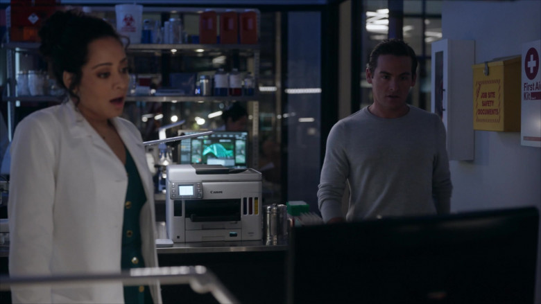 Canon Printer in The Rookie Feds S01E16 For Love and Money (1)