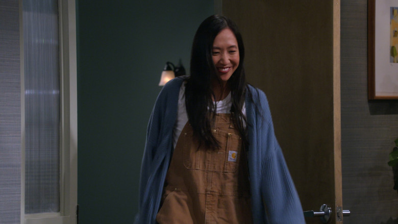 Carhartt Women's Bib Overalls Worn by Tien Tran as Ellen in How I Met Your Father S02E06 Universal Therapy (1)