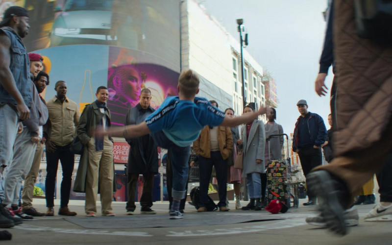 Coca-Cola and Hyundai Billboard in Magic Mike's Last Dance (2023)