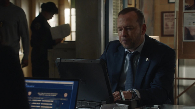Dell Laptop Computer Used by Donnie Wahlberg as Detective Danny Reagan in Blue Bloods S13E13 Past History (2)
