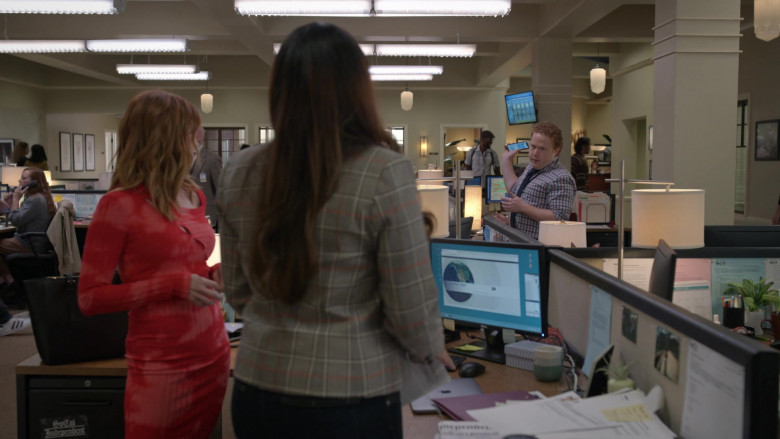 Dell Monitors in Not Dead Yet S01E03 Not Out of High School Yet (3)