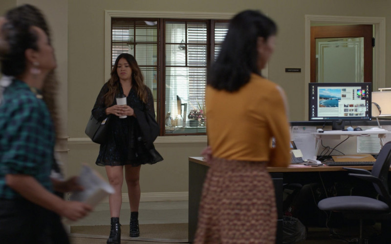 Dell PC Monitors in Not Dead Yet S01E02 Not a Tiger Yet (1)
