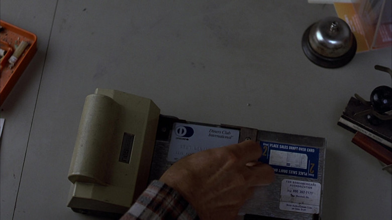 Diners Club International Card in Planes, Trains and Automobiles (1987)