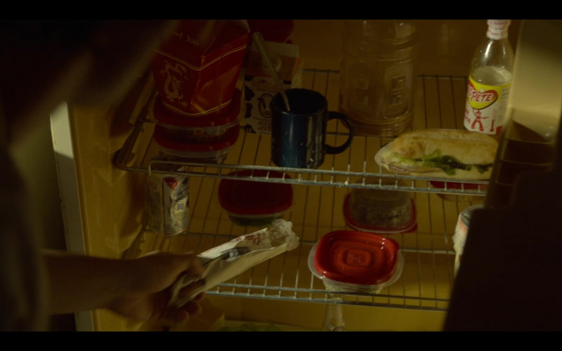Farmland Half & Half, Texas Pete Pepper Sauce, Pabst Blue Ribbon Can in Outer Banks S03E08 "Tapping the Rudder" (2023)