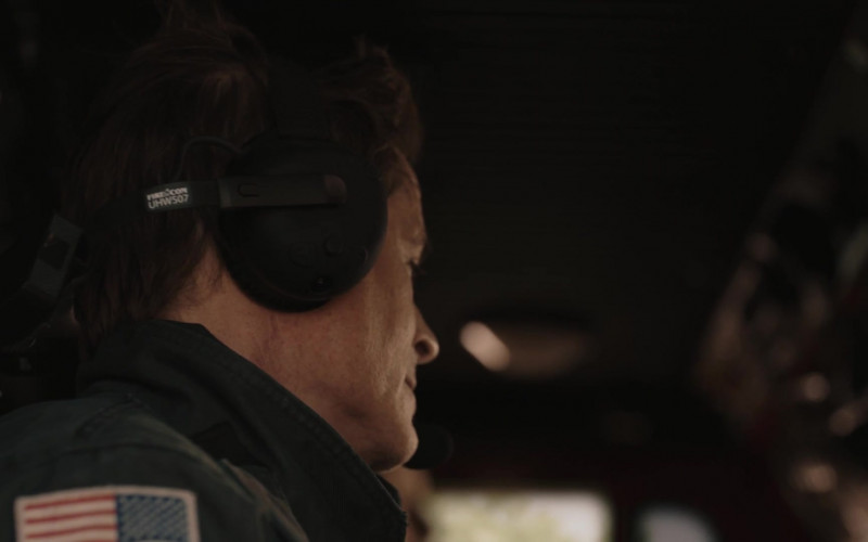 Firecom Headsets in 9-1-1 Lone Star S04E02 The New Hot Mess (2023)